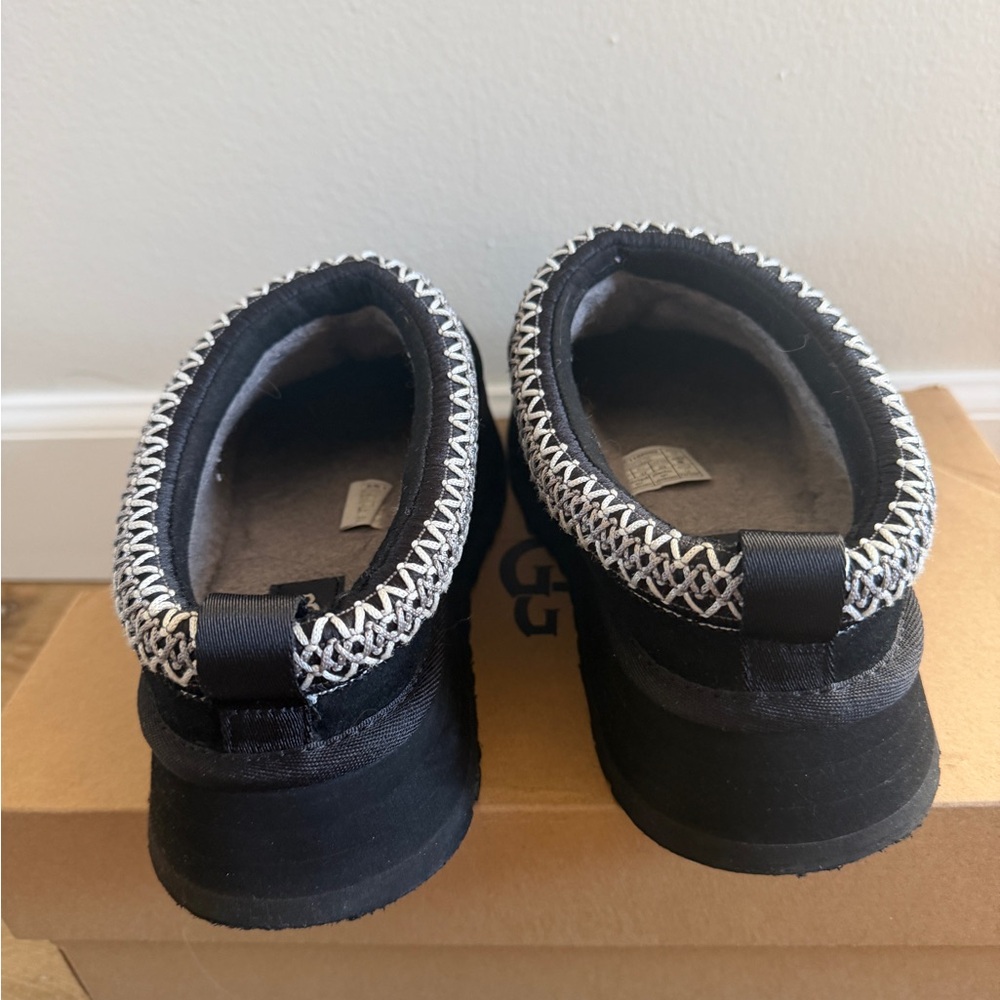 UGG women’s black Tazz slipper 6 - Picture 5 of 7